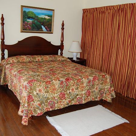 Inn At Shaw Park Gardens & Waterfalls Ocho Rios Exterior foto
