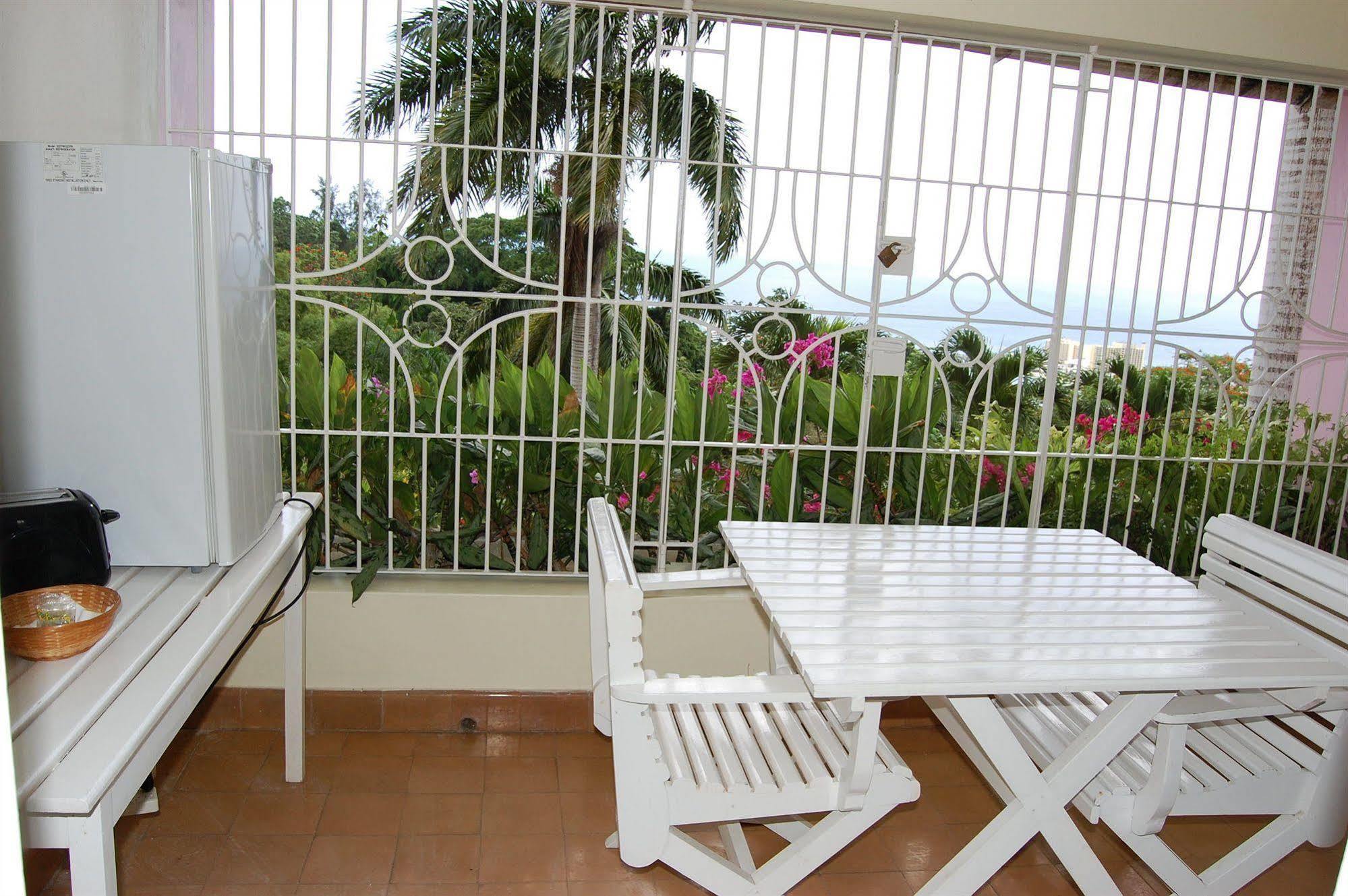Inn At Shaw Park Gardens & Waterfalls Ocho Rios Exterior foto